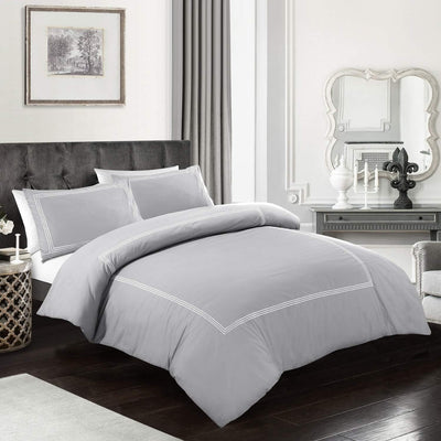 Polycotton Hotel Quality Bratta Duvet Cover Set